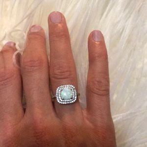 Gorgeous size 7 Opal ring!